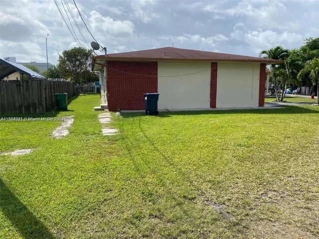 7880 Grand Canal Dr # 1, Miami FL 33144