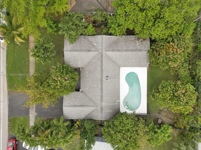 1400 NW 55th Ave, Lauderhill FL 33313