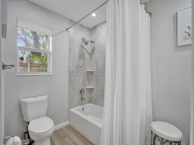 1400 NW 55th Ave, Lauderhill FL 33313