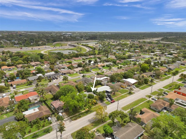 1400 NW 55th Ave, Lauderhill FL 33313