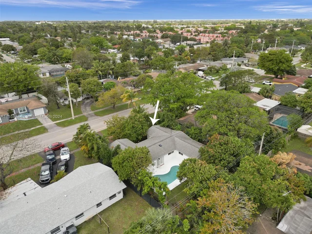 1400 NW 55th Ave, Lauderhill FL 33313