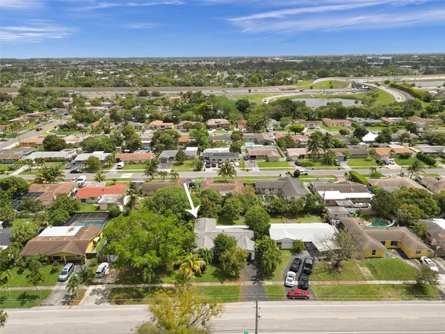 1400 NW 55th Ave, Lauderhill FL 33313