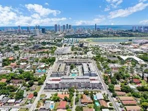 215 SE 3rd Ave # 203B, Hallandale Beach FL 33009