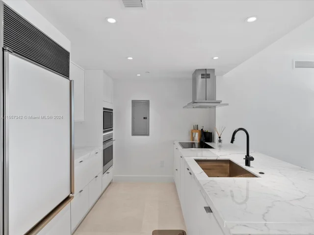 495 Brickell Ave # 2305, Miami FL 33131