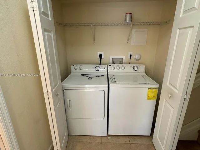 8900 NW 97th Ave # 207, Doral FL 33178