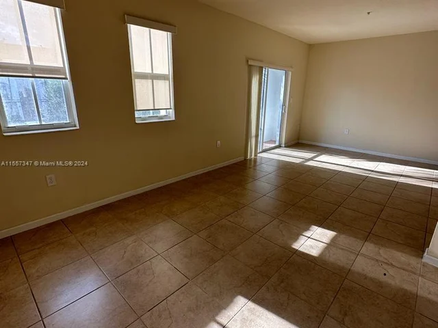 8900 NW 97th Ave # 207, Doral FL 33178