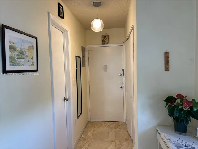 1130 11th St # 5A, Miami Beach FL 33139
