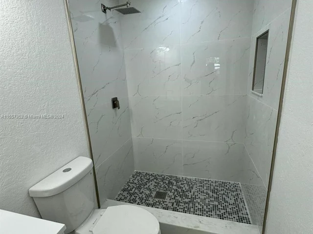 1865 NW 131st St, Miami FL 33167