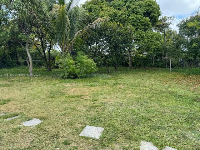 1865 NW 131st St, Miami FL 33167