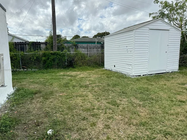 1865 NW 131st St, Miami FL 33167