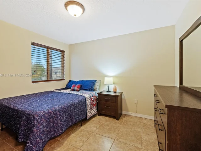 2316 SE 24th Ave # 2316, Homestead FL 33035