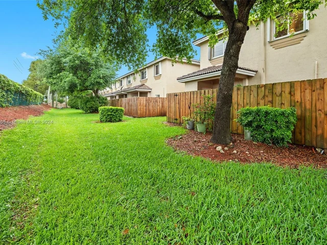 2316 SE 24th Ave # 2316, Homestead FL 33035