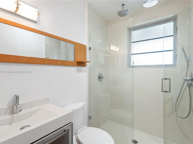 2021 Meridian Ave # 8, Miami Beach FL 33139