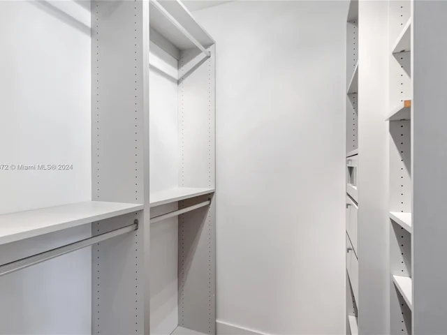 2021 Meridian Ave # 8, Miami Beach FL 33139