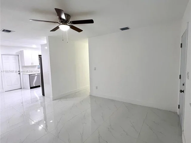 3330 NW 175th St, Miami Gardens FL 33056