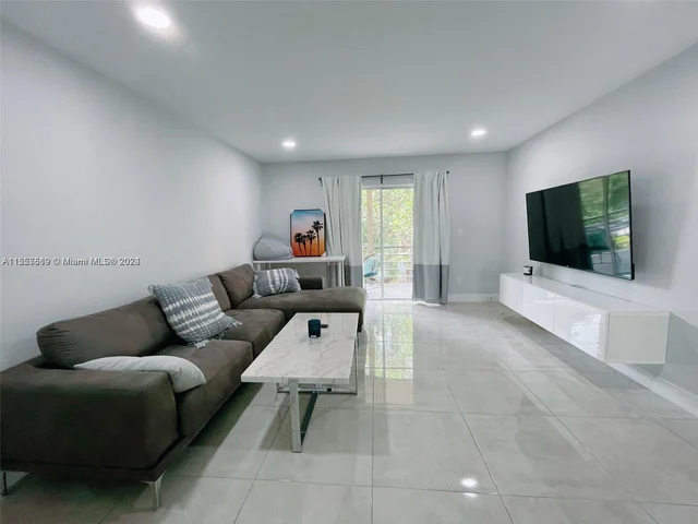 4111 Stirling Rd # 303, Dania Beach FL 33314