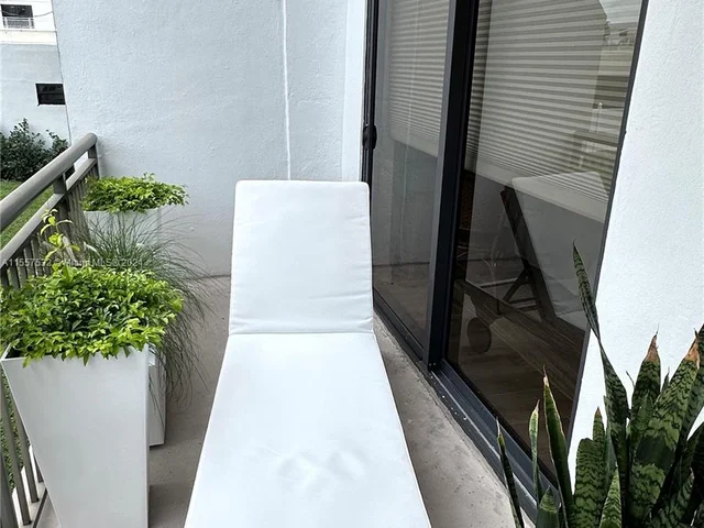 3031 N Ocean Blvd # 204, Fort Lauderdale FL 33308