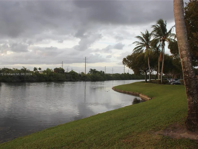 2351 W Preserve Way # 207, Miramar FL 33025