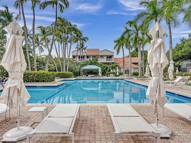 3610 Yacht Club Dr # 906, Aventura FL 33180