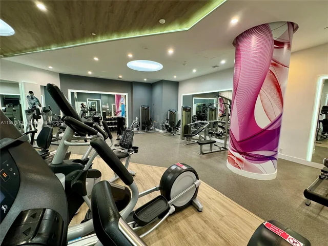 3610 Yacht Club Dr # 906, Aventura FL 33180