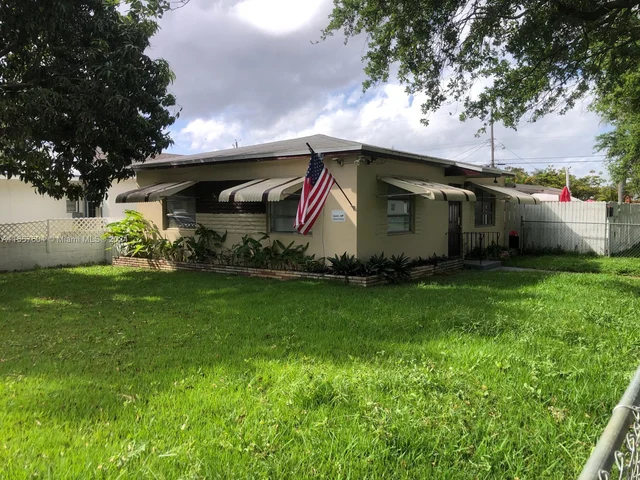 1902 N 23rd Ave # 0, Hollywood FL 33020