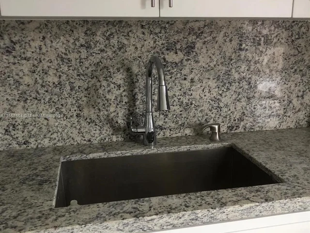 1902 N 23rd Ave # 0, Hollywood FL 33020