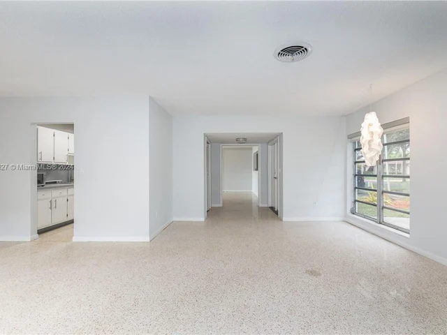 14010 Cypress Ct, Miami Lakes FL 33014