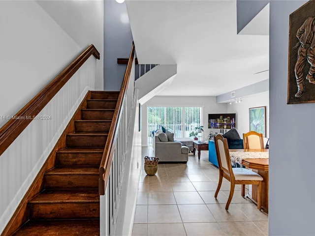 14915 SW 80th St # 215, Miami FL 33193