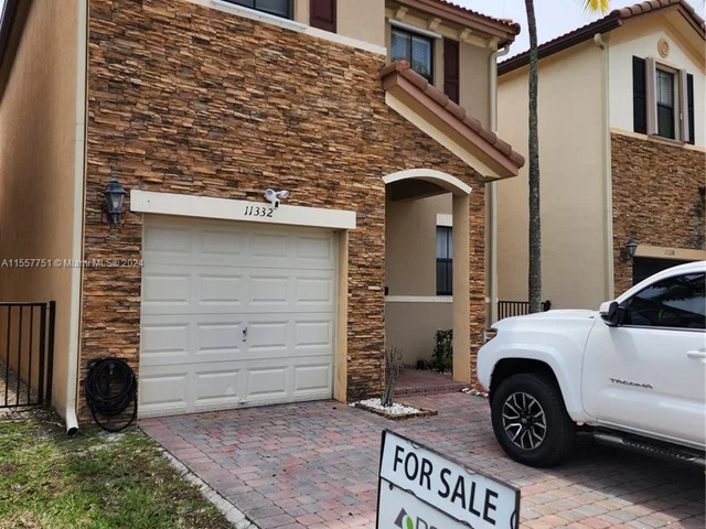11332 SW 239th St, Homestead FL 33032