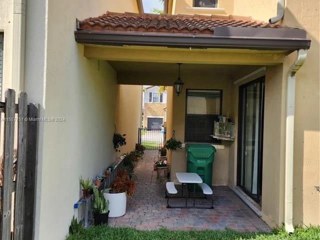 11332 SW 239th St, Homestead FL 33032