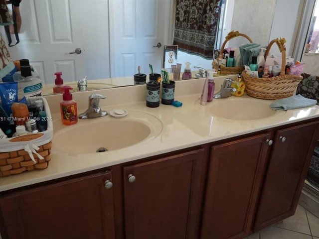 11332 SW 239th St, Homestead FL 33032