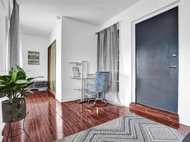 7901 Venetian St, Miramar FL 33023