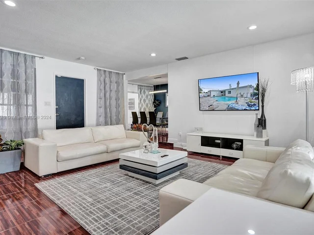 7901 Venetian St, Miramar FL 33023