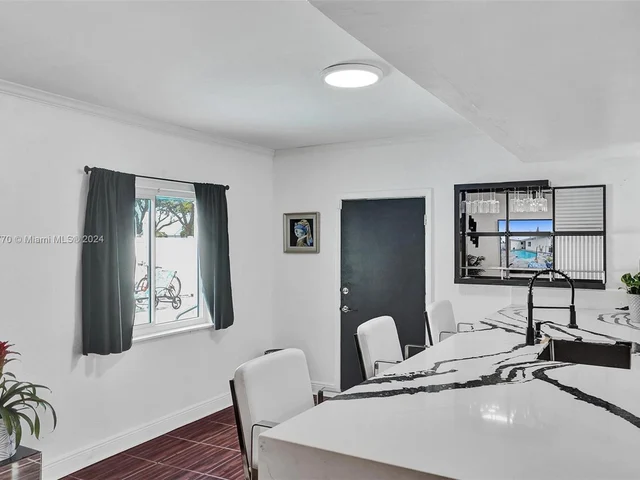 7901 Venetian St, Miramar FL 33023