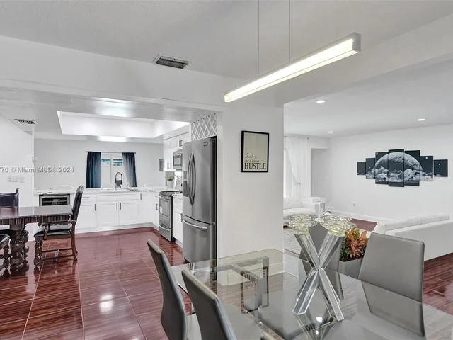 7901 Venetian St, Miramar FL 33023