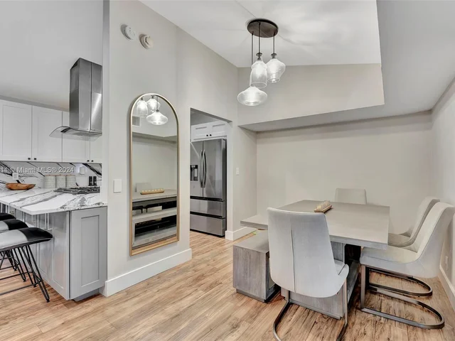 3043 Hayes St, Hollywood FL 33021