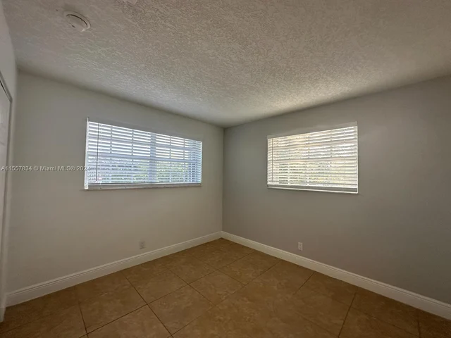 2900 NE 17th Ave # 207, Pompano Beach FL 33064