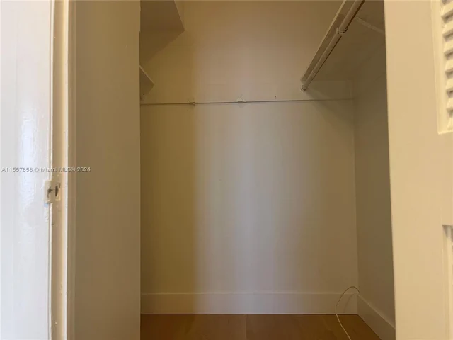 5555 Collins Ave # 16K, Miami Beach FL 33140