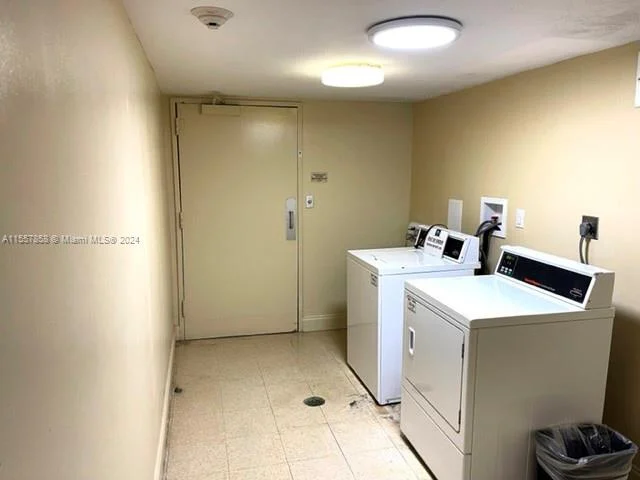 5555 Collins Ave # 16K, Miami Beach FL 33140