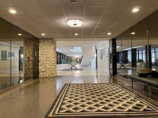 5555 Collins Ave # 16K, Miami Beach FL 33140