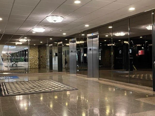 5555 Collins Ave # 16K, Miami Beach FL 33140