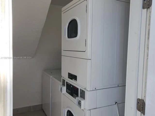 1085 SW 37th Ave # 11, Miami FL 33135