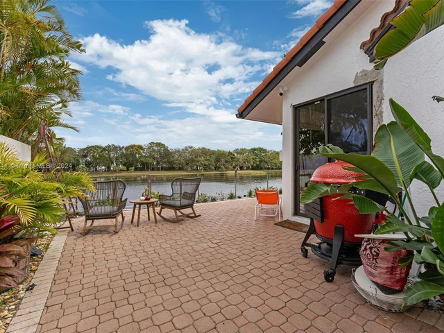 23137 Via Stel, Boca Raton FL 33433