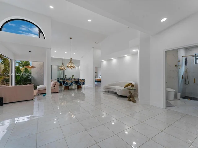 23137 Via Stel, Boca Raton FL 33433