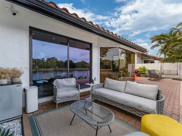 23137 Via Stel, Boca Raton FL 33433