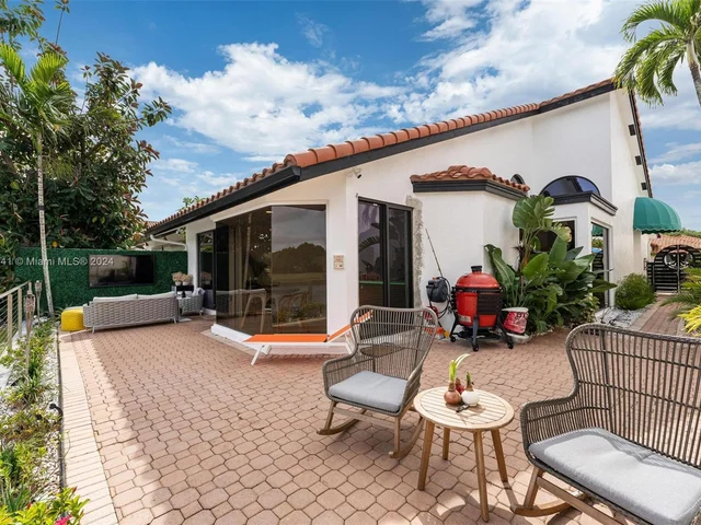 23137 Via Stel, Boca Raton FL 33433