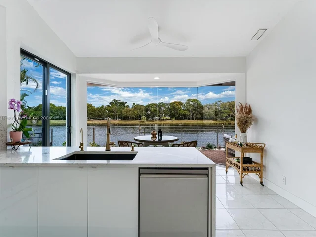 23137 Via Stel, Boca Raton FL 33433