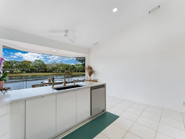 23137 Via Stel, Boca Raton FL 33433