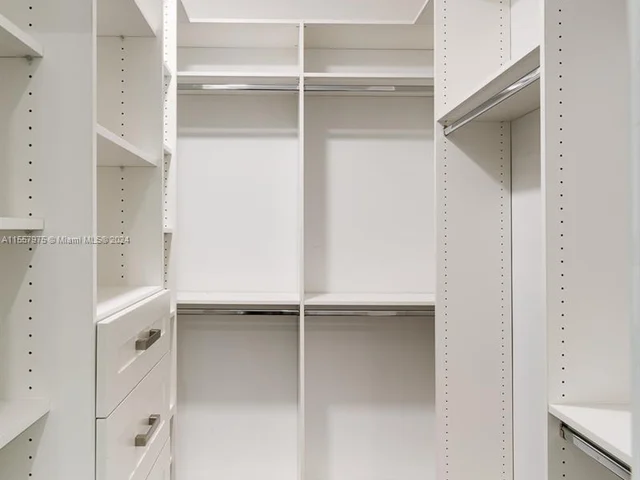 2952 Peachy St # 8, Miami FL 33133