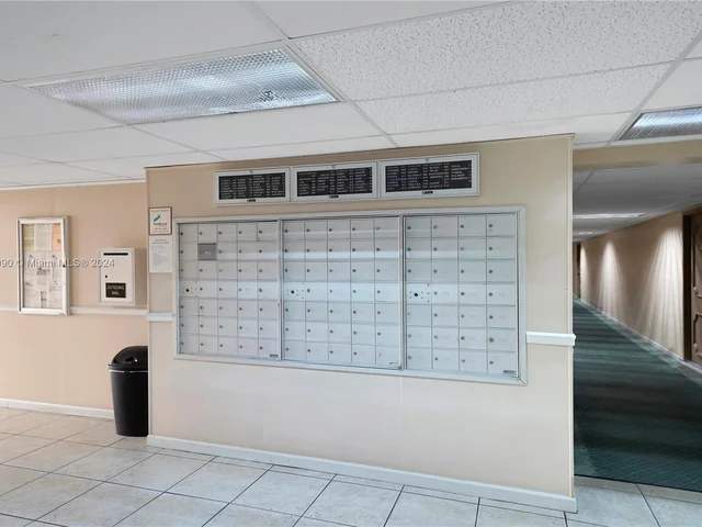 501 Three Islands Blvd # 511, Hallandale Beach FL 33009